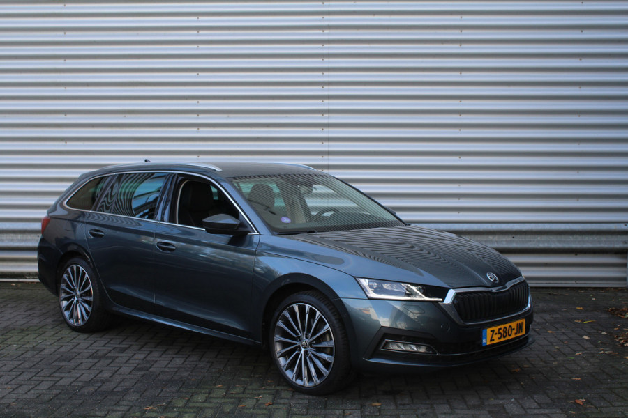 Škoda Octavia Combi 1.4 TSI 204pk iV PHEV Business Edition Plus Clima Cruise Navi Camera HUD 19"LMV El. Klep Škoda Octavia Combi 1.4 TSI 204pk iV PHEV Business Edition Plus Clima Cruise Navi Camera HUD 19"LMV El. Klep