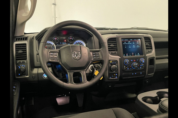 Dodge Ram 1500 CLASSIC 5.7 HEMI |6-PERS|NAP |NIEUWE AUTO |INRUIL MOGELIJK |DEALER ONDERHOUDEN