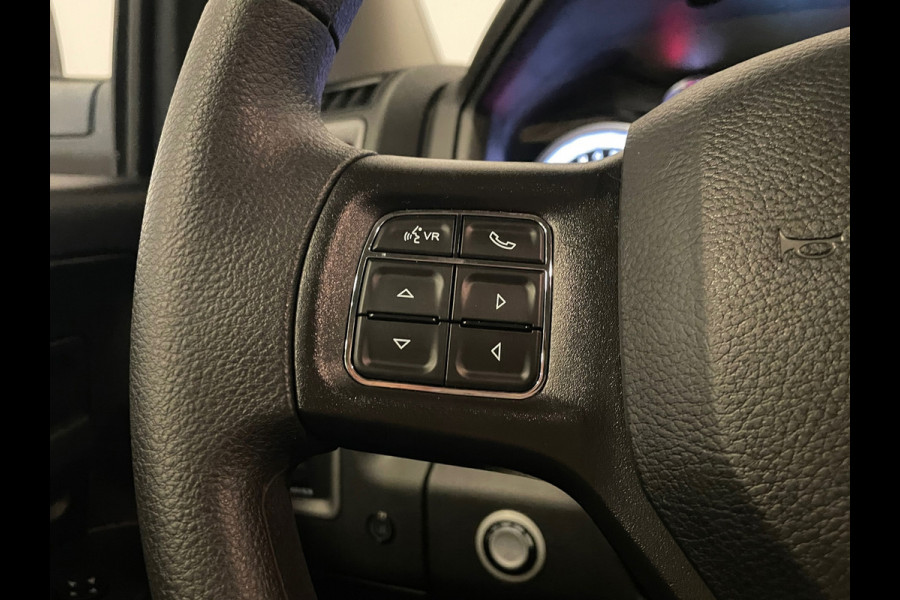 Dodge Ram 1500 CLASSIC 5.7 HEMI |6-PERS|NAP |NIEUWE AUTO |INRUIL MOGELIJK |DEALER ONDERHOUDEN