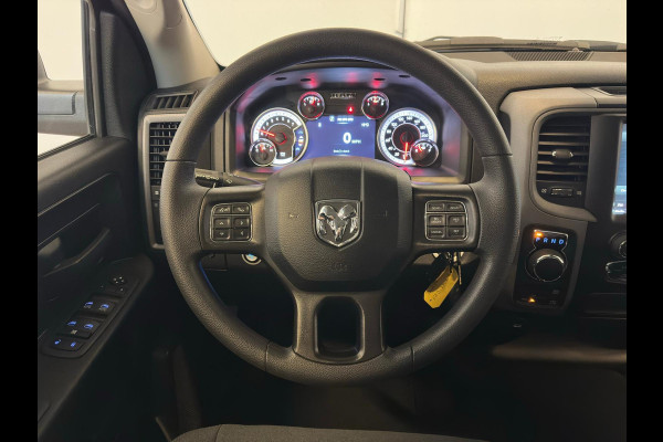 Dodge Ram 1500 CLASSIC 5.7 HEMI |6-PERS|NAP |NIEUWE AUTO |INRUIL MOGELIJK |DEALER ONDERHOUDEN