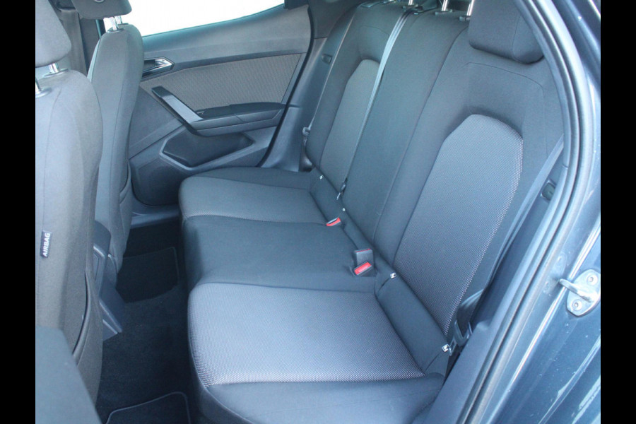 Seat Arona 1.0 TSI Xcellence Business Intense | 115 PK | NAVIGATIE | TREKHAAK | ACHTERUITRIJCAMERA |