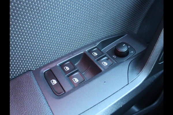 Seat Arona 1.0 TSI Xcellence Business Intense | 115 PK | NAVIGATIE | TREKHAAK | ACHTERUITRIJCAMERA |