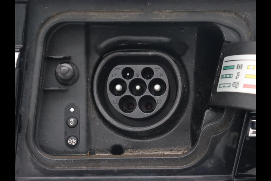 Volkswagen Passat 1.4 TSI PHEV GTE | Head-Up | Stoelverwarming | Trekhaak | Leder/Alcantara | Camera | Massage | Virtual Cockpit | Adaptive cruise | Matrix LED | Carplay | Side Assist | Navigatie | Plug In Volkswagen Passat 1.4 TSI PHEV GTE | Head-Up | Stoelverwarming | Trekhaak | Leder/Alcantara | Camera | Massage | Virtual Cockpit | Adaptive cruise | Matrix LED | Carplay | Side Assist | Navigatie | Plug In