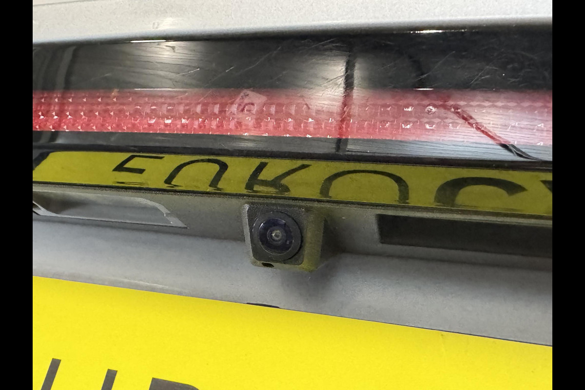 Hyundai Tucson 1.6 T-GDI PHEV Automaat Comfort | Navigatie | Cliamte Control | Camera | Cruise Control | Lichtmetalen Velgen Hyundai Tucson 1.6 T-GDI PHEV Automaat Comfort | Navigatie | Cliamte Control | Camera | Cruise Control | Lichtmetalen Velgen