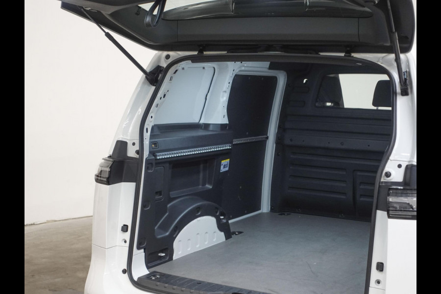 Volkswagen ID. Buzz Cargo 77 kWh 204pk Airco Climate control  Cruise control ACC Carplay Trekhaak  LED Volkswagen ID. Buzz Cargo 77 kWh 204pk Airco Climate control  Cruise control ACC Carplay Trekhaak  LED