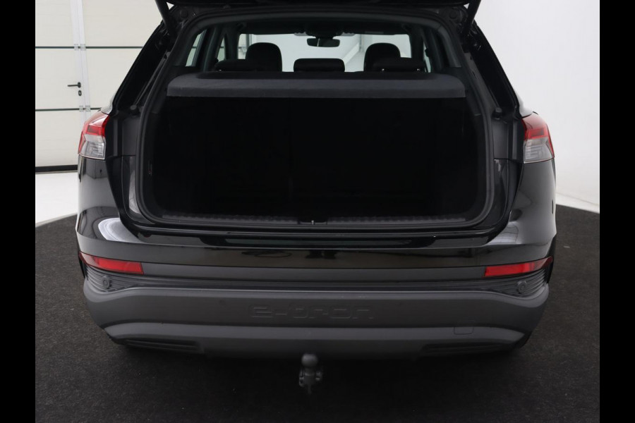 Audi Q4 e-tron 40 Launch Edition 77 kWh | Trekhaak | Warmtepomp | Stoelverwarming | Adaptive cruise | Camera | Carplay | Navigatie | Full LED | Virtual Cockpit Audi Q4 e-tron 40 Launch Edition 77 kWh | Trekhaak | Warmtepomp | Stoelverwarming | Adaptive cruise | Camera | Carplay | Navigatie | Full LED | Virtual Cockpit