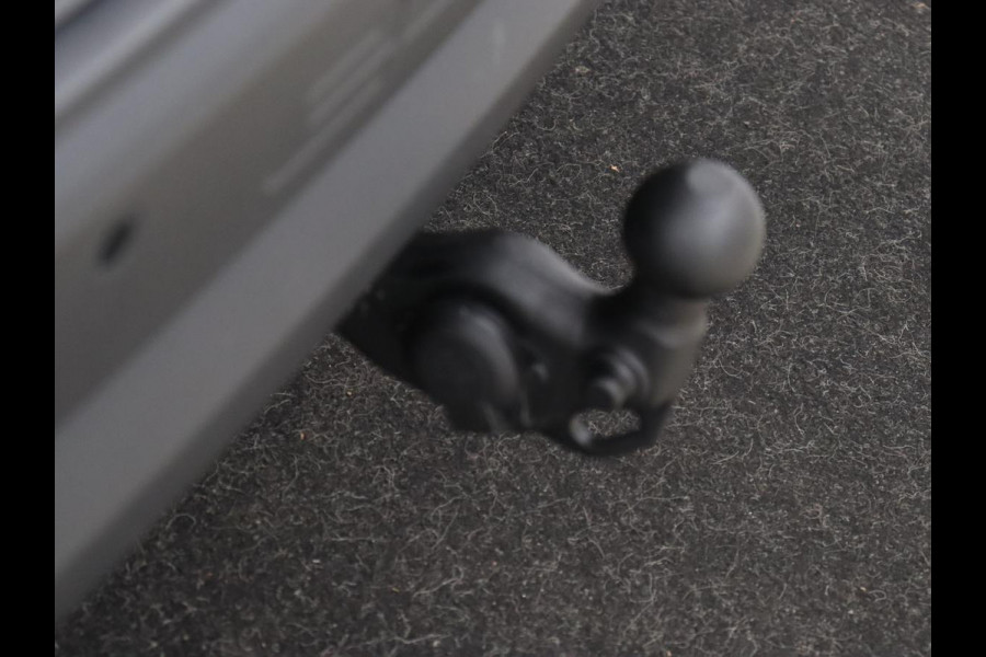 Audi Q4 e-tron 40 Launch Edition 77 kWh | Trekhaak | Warmtepomp | Stoelverwarming | Adaptive cruise | Camera | Carplay | Navigatie | Full LED | Virtual Cockpit Audi Q4 e-tron 40 Launch Edition 77 kWh | Trekhaak | Warmtepomp | Stoelverwarming | Adaptive cruise | Camera | Carplay | Navigatie | Full LED | Virtual Cockpit