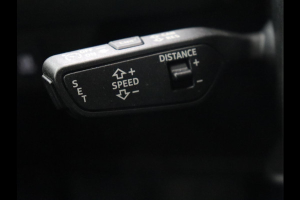 Audi Q4 e-tron 40 Launch Edition 77 kWh | Trekhaak | Warmtepomp | Stoelverwarming | Adaptive cruise | Camera | Carplay | Navigatie | Full LED | Virtual Cockpit Audi Q4 e-tron 40 Launch Edition 77 kWh | Trekhaak | Warmtepomp | Stoelverwarming | Adaptive cruise | Camera | Carplay | Navigatie | Full LED | Virtual Cockpit