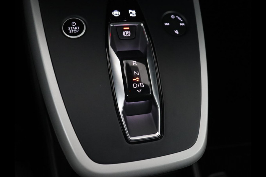 Audi Q4 e-tron 40 Launch Edition 77 kWh | Trekhaak | Warmtepomp | Stoelverwarming | Adaptive cruise | Camera | Carplay | Navigatie | Full LED | Virtual Cockpit Audi Q4 e-tron 40 Launch Edition 77 kWh | Trekhaak | Warmtepomp | Stoelverwarming | Adaptive cruise | Camera | Carplay | Navigatie | Full LED | Virtual Cockpit