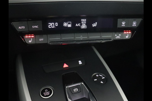 Audi Q4 e-tron 40 Launch Edition 77 kWh | Trekhaak | Warmtepomp | Stoelverwarming | Adaptive cruise | Camera | Carplay | Navigatie | Full LED | Virtual Cockpit Audi Q4 e-tron 40 Launch Edition 77 kWh | Trekhaak | Warmtepomp | Stoelverwarming | Adaptive cruise | Camera | Carplay | Navigatie | Full LED | Virtual Cockpit