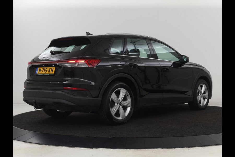 Audi Q4 e-tron 40 Launch Edition 77 kWh | Trekhaak | Warmtepomp | Stoelverwarming | Adaptive cruise | Camera | Carplay | Navigatie | Full LED | Virtual Cockpit Audi Q4 e-tron 40 Launch Edition 77 kWh | Trekhaak | Warmtepomp | Stoelverwarming | Adaptive cruise | Camera | Carplay | Navigatie | Full LED | Virtual Cockpit