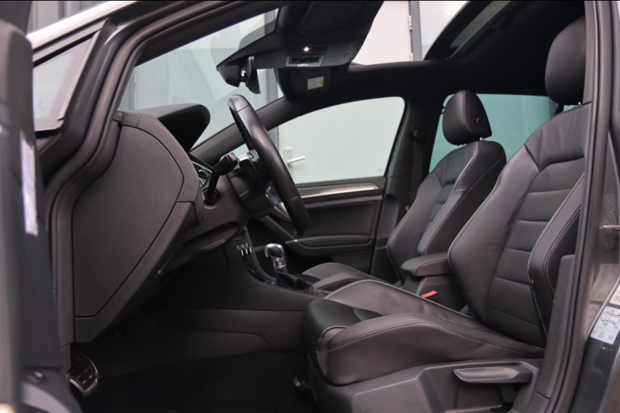 Volkswagen Golf 1.4 TSI PHEV GTE / PANODAK / KEYLESS / ACC / CAMERA / DODEHOEK