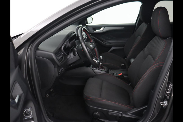 Ford Focus 1.0 EcoBoost Hybrid ST Line Style | Stoel & stuurverwarming | Camera | Park Assist | Carplay | Full LED | Navigatie | Keyless | Climate control