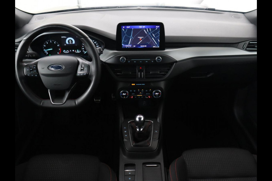 Ford Focus 1.0 EcoBoost Hybrid ST Line Style | Stoel & stuurverwarming | Camera | Park Assist | Carplay | Full LED | Navigatie | Keyless | Climate control