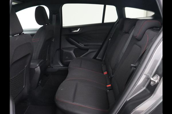 Ford Focus 1.0 EcoBoost Hybrid ST Line Style | Stoel & stuurverwarming | Camera | Park Assist | Carplay | Full LED | Navigatie | Keyless | Climate control