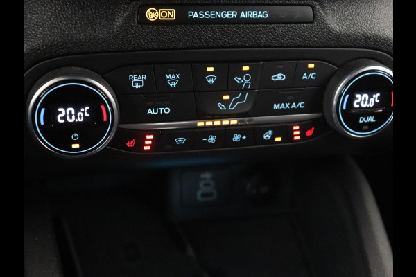 Ford Focus 1.0 EcoBoost Hybrid ST Line Style | Stoel & stuurverwarming | Camera | Park Assist | Carplay | Full LED | Navigatie | Keyless | Climate control