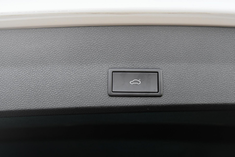 Seat Ateca 1.5 TSI FR Business Intense. Pano, ACC, Beats, Sfeer, Keyless, Camera, Stuurvw, 19'', CarPlay! Seat Ateca 1.5 TSI FR Business Intense. Pano, ACC, Beats, Sfeer, Keyless, Camera, Stuurvw, 19'', CarPlay!