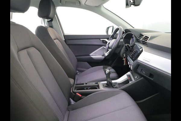 Audi Q3 35 TFSI Business Edition 150pk S-tronic | 18'LM-velgen| Navigatie | verwarmde voorstoelen | Adaptive cruise controle