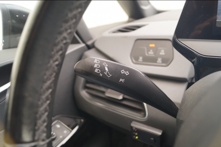 Volkswagen ID.3 Life 58kWh -NAVI-ECC-PDC-TREKHAAK-