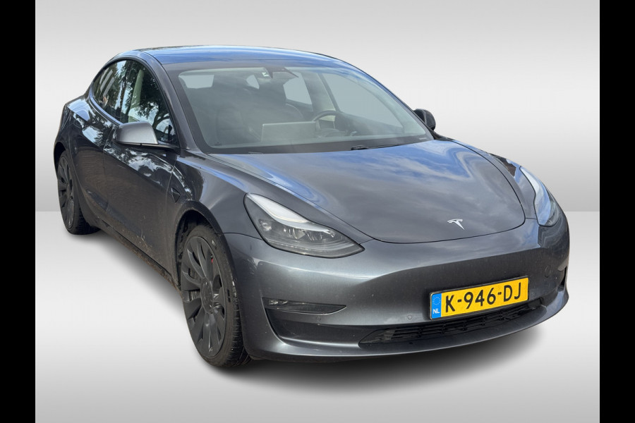 Tesla Model 3 Performance AWD 75 kWh / Autopilot / Panoramadak / Camera / Leder / 20''' Leder / Premium Audio Tesla Model 3 Performance AWD 75 kWh / Autopilot / Panoramadak / Camera / Leder / 20''' Leder / Premium Audio
