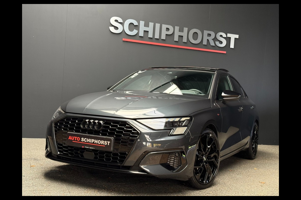 Audi A3 Sedan 1.5 Tfsi Aut 2xS line panorama/19 inch/camera/navi Audi A3 Sedan 1.5 Tfsi Aut 2xS line panorama/19 inch/camera/navi