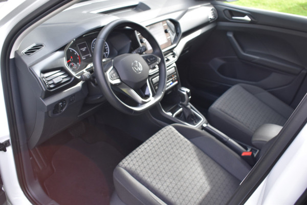 Volkswagen T-Cross 1.0 TSI Life Automaat Keyless/apple carplay/Stoelverwarming rijklaarprijs