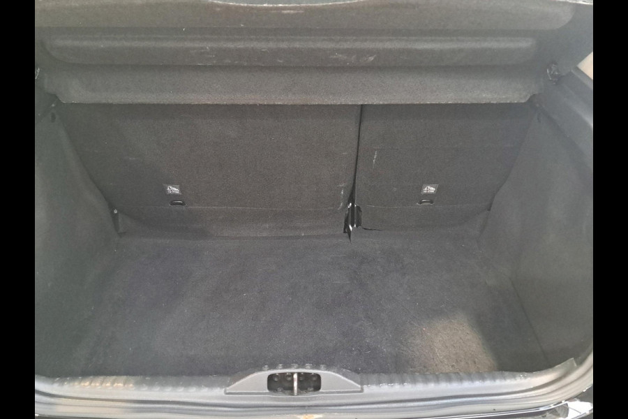 Citroën C3 1.2 PureTech C-Series | Cruise & Climate control | Apple Carplay | Android Auto