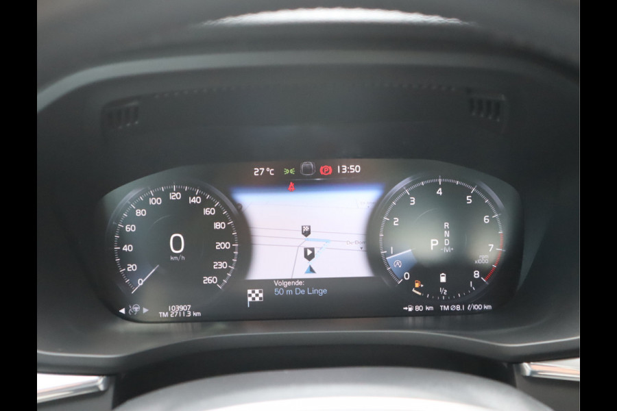 Volvo XC60 2.0 B5 250 PK Momentum Exclusive / Panoramadak