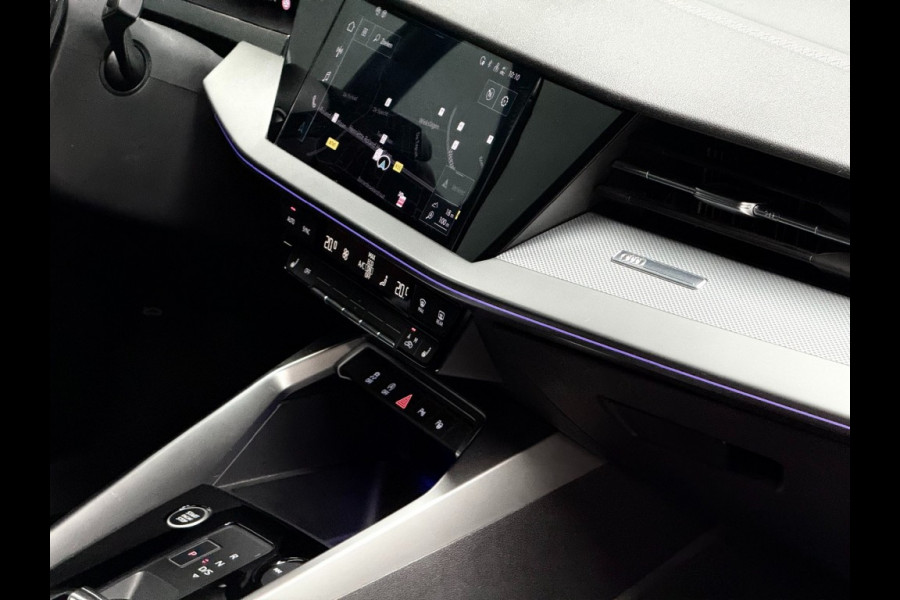 Audi A3 Sedan 1.5 Tfsi Aut 2xS line panorama/19 inch/camera/navi Audi A3 Sedan 1.5 Tfsi Aut 2xS line panorama/19 inch/camera/navi