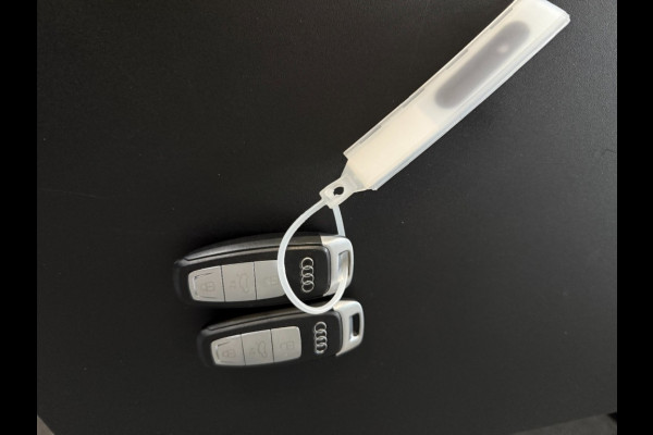 Audi A3 Sedan 1.5 Tfsi Aut 2xS line panorama/19 inch/camera/navi Audi A3 Sedan 1.5 Tfsi Aut 2xS line panorama/19 inch/camera/navi