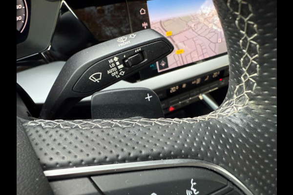 Audi A3 Sedan 1.5 Tfsi Aut 2xS line panorama/19 inch/camera/navi Audi A3 Sedan 1.5 Tfsi Aut 2xS line panorama/19 inch/camera/navi