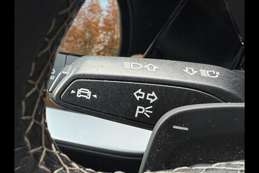 Audi A3 Sedan 1.5 Tfsi Aut 2xS line panorama/19 inch/camera/navi Audi A3 Sedan 1.5 Tfsi Aut 2xS line panorama/19 inch/camera/navi