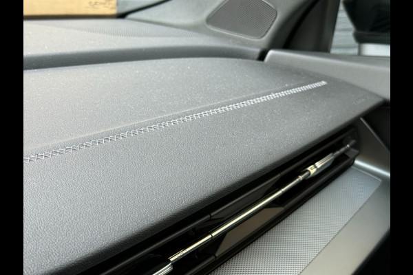 Audi A3 Sedan 1.5 Tfsi Aut 2xS line panorama/19 inch/camera/navi Audi A3 Sedan 1.5 Tfsi Aut 2xS line panorama/19 inch/camera/navi