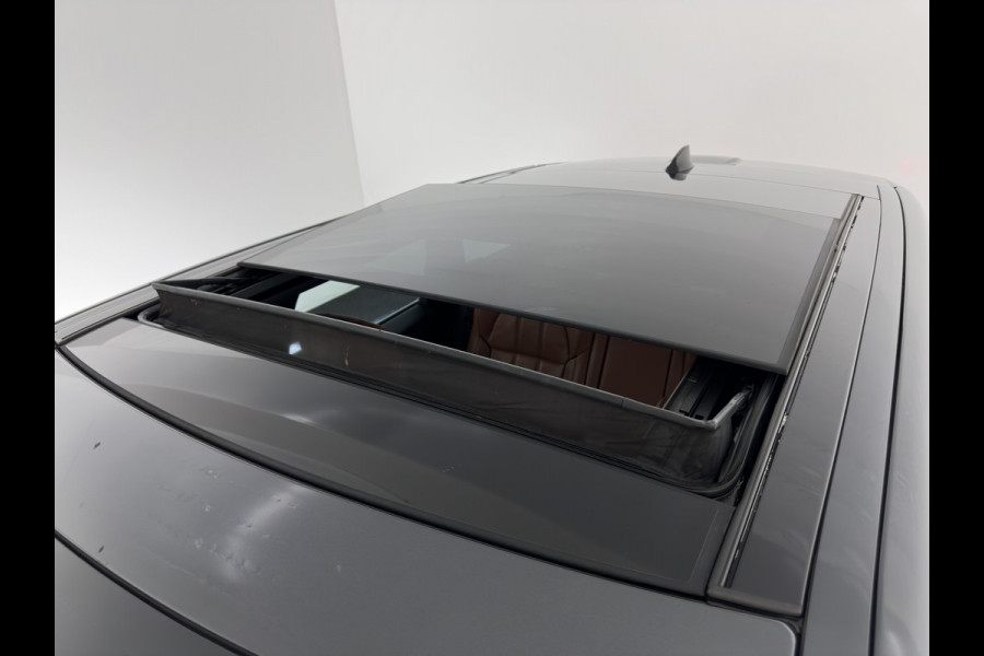 Land Rover Range Rover Sport 3.0 TDV6 HSE Dynamic Aut. *PANO | DIGI-COCKPIT | LUXURY-LEATHER | XENON | NAVI-FULLMAP | CAMERA | KEYLESS | AIR-SUSPENSION | ECC | PDC | CRUISE | 21''ALU* Land Rover Range Rover Sport 3.0 TDV6 HSE Dynamic Aut. *PANO | DIGI-COCKPIT | LUXURY-LEATHER | XENON | NAVI-FULLMAP | CAMERA | KEYLESS | AIR-SUSPENSION | ECC | PDC | CRUISE | 21''ALU*