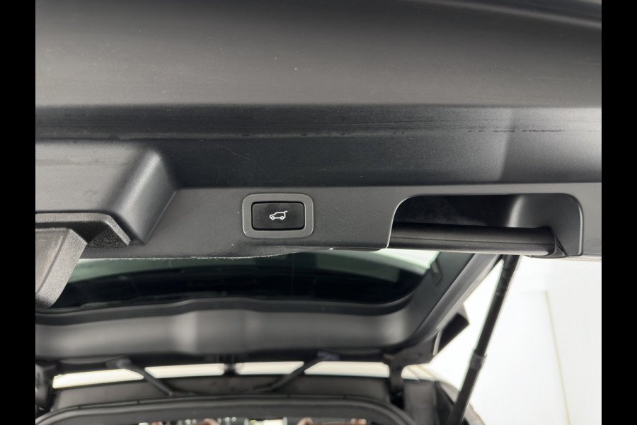 Land Rover Range Rover Sport 3.0 TDV6 HSE Dynamic Aut. *PANO | DIGI-COCKPIT | LUXURY-LEATHER | XENON | NAVI-FULLMAP | CAMERA | KEYLESS | AIR-SUSPENSION | ECC | PDC | CRUISE | 21''ALU* Land Rover Range Rover Sport 3.0 TDV6 HSE Dynamic Aut. *PANO | DIGI-COCKPIT | LUXURY-LEATHER | XENON | NAVI-FULLMAP | CAMERA | KEYLESS | AIR-SUSPENSION | ECC | PDC | CRUISE | 21''ALU*