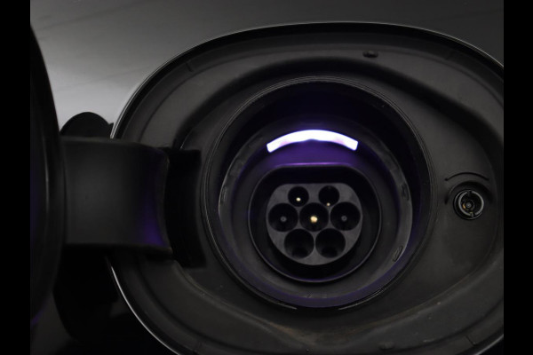 Volvo V90 2.0 T6 AWD Recharge Inscription | Panoramadak | Leder | Stoel & stuurverwarming | Trekhaak | Camera | Navigatie | Adaptive cruise | Full LED | PHEV | Plug In Volvo V90 2.0 T6 AWD Recharge Inscription | Panoramadak | Leder | Stoel & stuurverwarming | Trekhaak | Camera | Navigatie | Adaptive cruise | Full LED | PHEV | Plug In