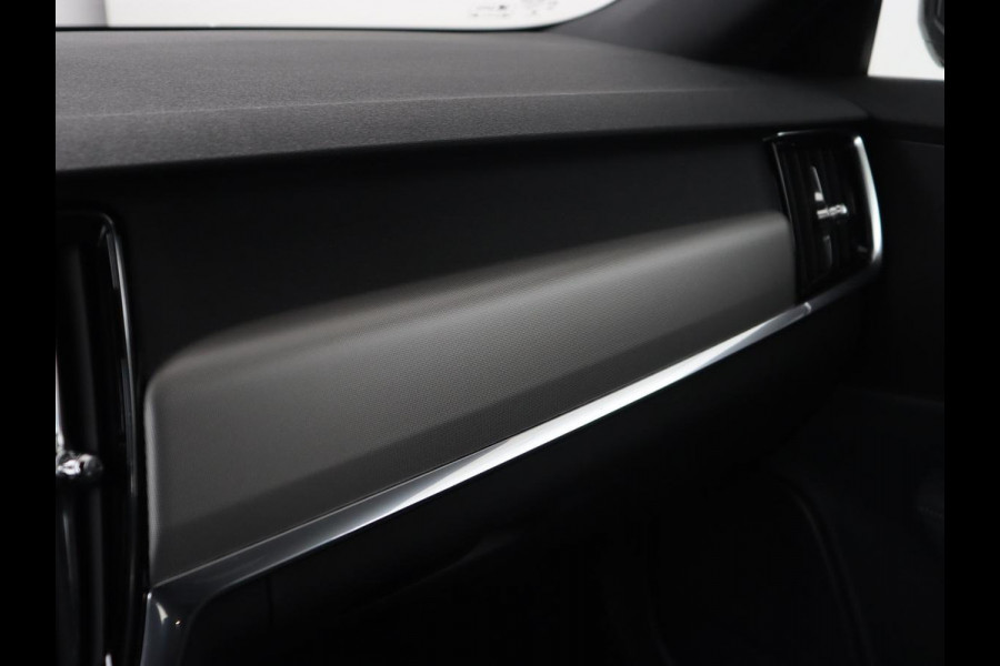 Volvo V90 2.0 T6 AWD Recharge Inscription | Panoramadak | Leder | Stoel & stuurverwarming | Trekhaak | Camera | Navigatie | Adaptive cruise | Full LED | PHEV | Plug In Volvo V90 2.0 T6 AWD Recharge Inscription | Panoramadak | Leder | Stoel & stuurverwarming | Trekhaak | Camera | Navigatie | Adaptive cruise | Full LED | PHEV | Plug In