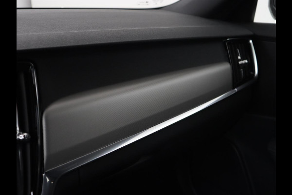 Volvo V90 2.0 T6 AWD Recharge Inscription | Panoramadak | Leder | Stoel & stuurverwarming | Trekhaak | Camera | Navigatie | Adaptive cruise | Full LED | PHEV | Plug In Volvo V90 2.0 T6 AWD Recharge Inscription | Panoramadak | Leder | Stoel & stuurverwarming | Trekhaak | Camera | Navigatie | Adaptive cruise | Full LED | PHEV | Plug In
