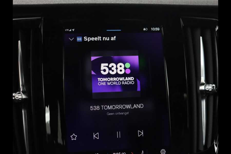 Volvo V90 2.0 T6 AWD Recharge Inscription | Panoramadak | Leder | Stoel & stuurverwarming | Trekhaak | Camera | Navigatie | Adaptive cruise | Full LED | PHEV | Plug In Volvo V90 2.0 T6 AWD Recharge Inscription | Panoramadak | Leder | Stoel & stuurverwarming | Trekhaak | Camera | Navigatie | Adaptive cruise | Full LED | PHEV | Plug In