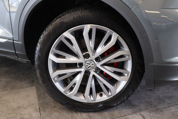 Volkswagen T-Roc 1.5 TSI Sport ACC PDC Navi Panoramadak Leder Automaat 150PK!