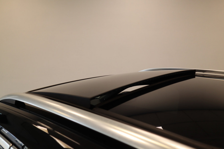 Volkswagen T-Roc 1.5 TSI Sport ACC PDC Navi Panoramadak Leder Automaat 150PK!