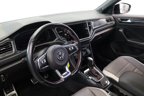 Volkswagen T-Roc 1.5 TSI Sport ACC PDC Navi Panoramadak Leder Automaat 150PK!