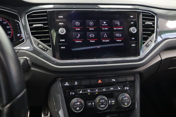 Volkswagen T-Roc 1.5 TSI Sport ACC PDC Navi Panoramadak Leder Automaat 150PK!