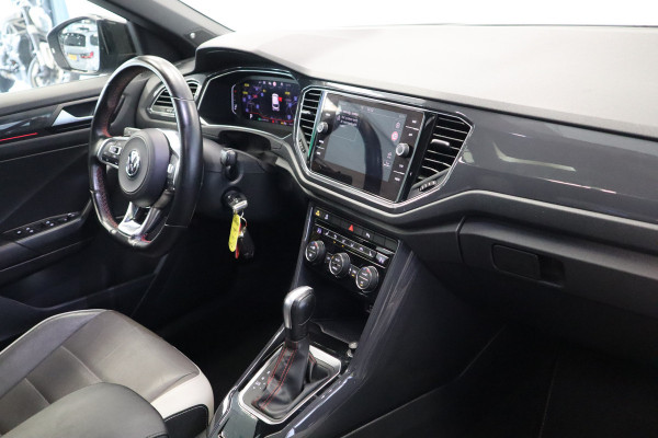 Volkswagen T-Roc 1.5 TSI Sport ACC PDC Navi Panoramadak Leder Automaat 150PK!