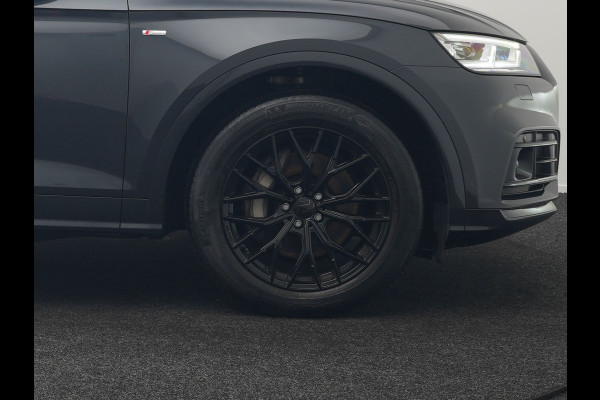 Audi Q5 50 TFSIe Quattro S Line Plug In Hybrid 300pk Dealer O.H PHEV | Luchtvering | Trekhaak Af Fabriek | Adaptive Cruise | Valcona Lederen Sportstoelen | Matrix LED | Apple Carplay | Navigatie | Virtual | DAB | 19"L.M | Audi Q5 50 TFSIe Quattro S Line Plug In Hybrid 300pk Dealer O.H PHEV | Luchtvering | Trekhaak Af Fabriek | Adaptive Cruise | Valcona Lederen Sportstoelen | Matrix LED | Apple Carplay | Navigatie | Virtual | DAB | 19"L.M |