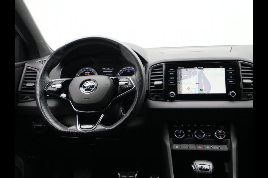 Škoda Karoq 1.5 TSI 150pk DSG Sportline Business Navigatie 19"velgen Camera Keyless 286