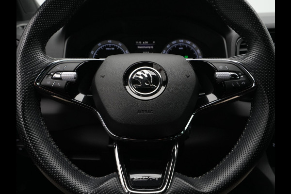 Škoda Karoq 1.5 TSI 150pk DSG Sportline Business Navigatie 19"velgen Camera Keyless 286