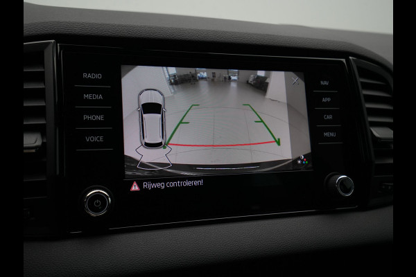 Škoda Karoq 1.5 TSI 150pk DSG Sportline Business Navigatie 19"velgen Camera Keyless 286