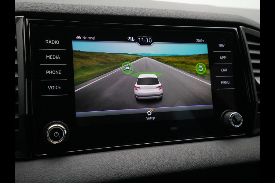 Škoda Karoq 1.5 TSI 150pk DSG Sportline Business Navigatie 19"velgen Camera Keyless 286