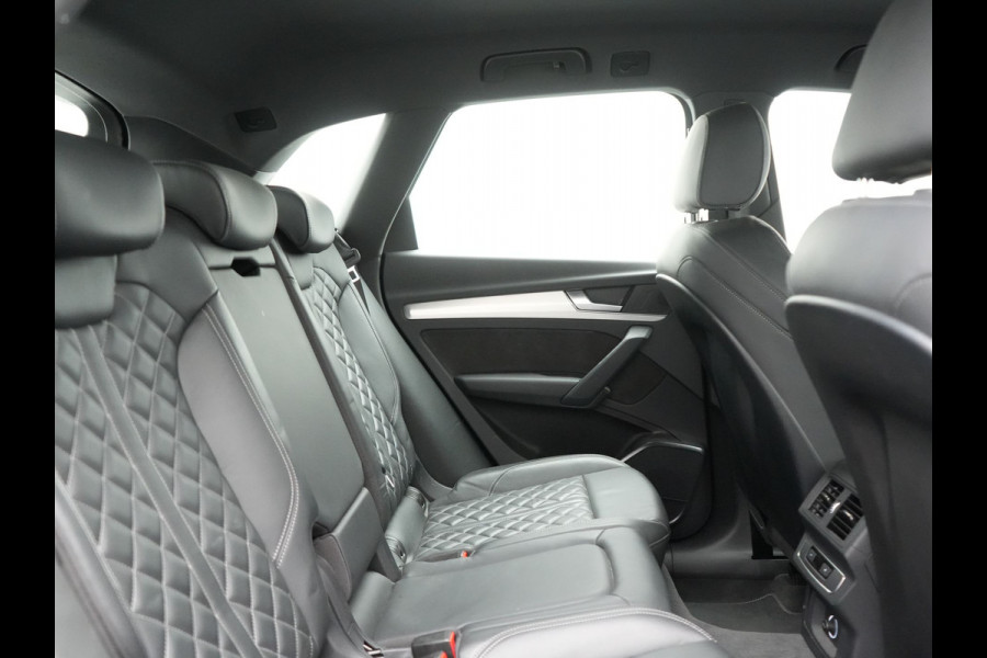 Audi Q5 50 TFSIe Quattro S Line Plug In Hybrid 300pk Dealer O.H PHEV | Luchtvering | Trekhaak Af Fabriek | Adaptive Cruise | Valcona Lederen Sportstoelen | Matrix LED | Apple Carplay | Navigatie | Virtual | DAB | 19"L.M | Audi Q5 50 TFSIe Quattro S Line Plug In Hybrid 300pk Dealer O.H PHEV | Luchtvering | Trekhaak Af Fabriek | Adaptive Cruise | Valcona Lederen Sportstoelen | Matrix LED | Apple Carplay | Navigatie | Virtual | DAB | 19"L.M |